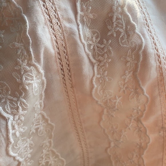 (Size 2) blouse. h&M top - Picture 3 of 3